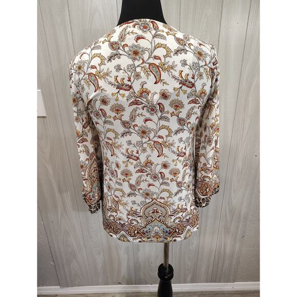 Chicos Top Shirt Women's Large Beige Leopard Floral Bell Sleeve Size 0 Cottage - Picture 3 of 10